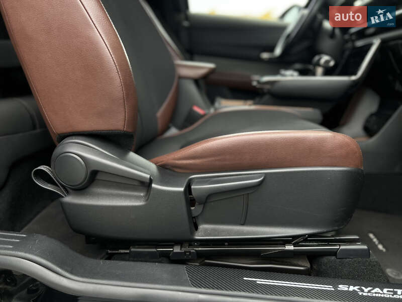 Позашляховик / Кросовер Mazda MX-30 2021 в Києві