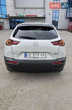 Внедорожник / Кроссовер Mazda MX-30 2021 в 