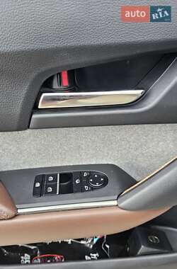 Внедорожник / Кроссовер Mazda MX-30 2021 в 