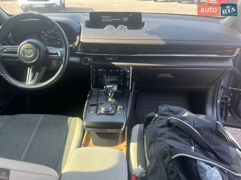 Внедорожник / Кроссовер Mazda MX-30 2020 в Киеве