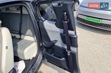 Внедорожник / Кроссовер Mazda MX-30 2021 в 
