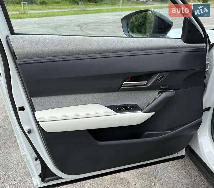 Внедорожник / Кроссовер Mazda MX-30 2021 в Львове