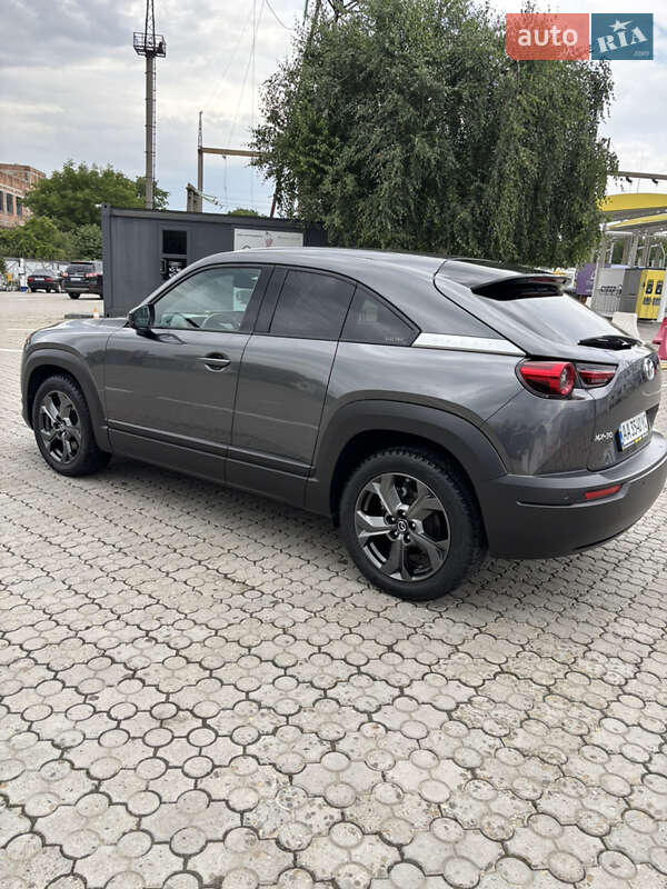 Внедорожник / Кроссовер Mazda MX-30 2020 в Черновцах
