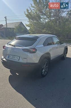 Внедорожник / Кроссовер Mazda MX-30 2021 в 