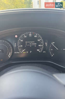 Внедорожник / Кроссовер Mazda MX-30 2021 в 