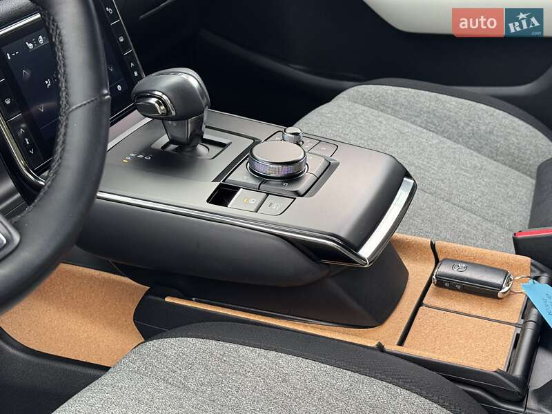 Позашляховик / Кросовер Mazda MX-30 2021 в Дніпрі