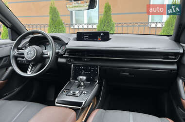 Внедорожник / Кроссовер Mazda MX-30 2020 в 
