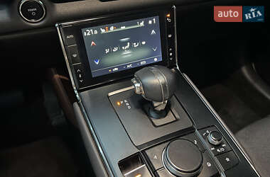 Внедорожник / Кроссовер Mazda MX-30 2020 в 