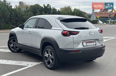 Позашляховик / Кросовер Mazda MX-30 2020 в 