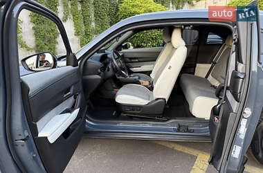 Внедорожник / Кроссовер Mazda MX-30 2022 в 