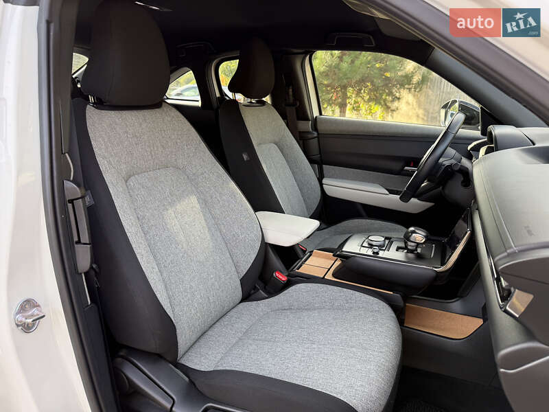 Позашляховик / Кросовер Mazda MX-30 2021 в Рівному