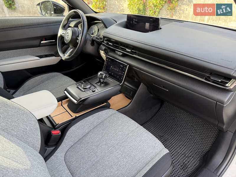 Позашляховик / Кросовер Mazda MX-30 2021 в Рівному