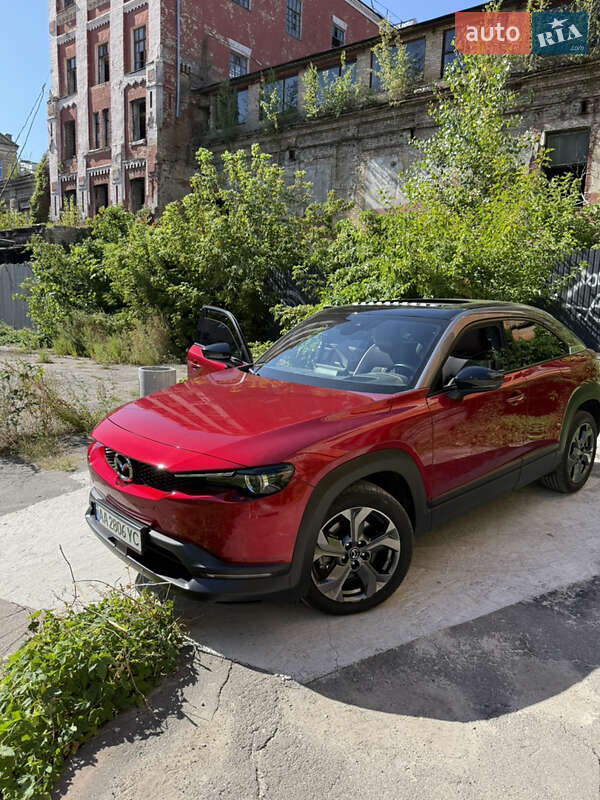 Позашляховик / Кросовер Mazda MX-30 2021 в Києві