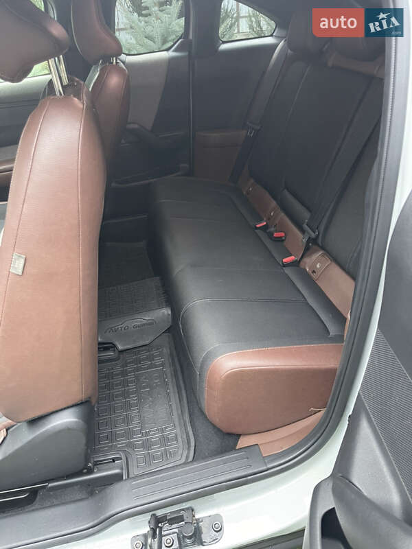 Позашляховик / Кросовер Mazda MX-30 2020 в Києві