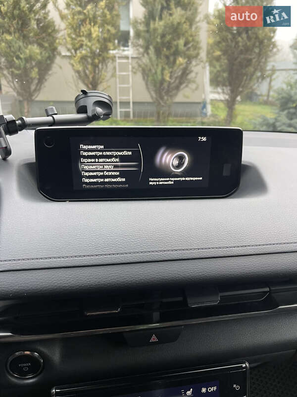 Позашляховик / Кросовер Mazda MX-30 2020 в Києві