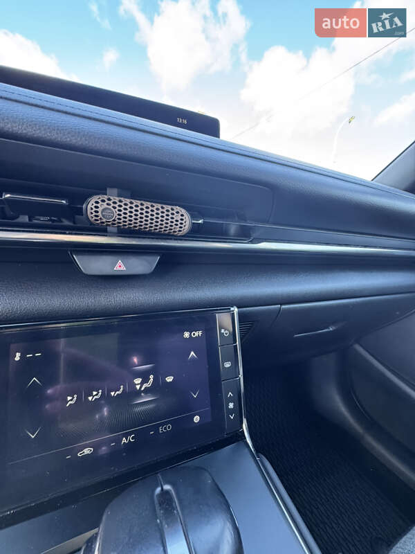 Внедорожник / Кроссовер Mazda MX-30 2021 в Киеве