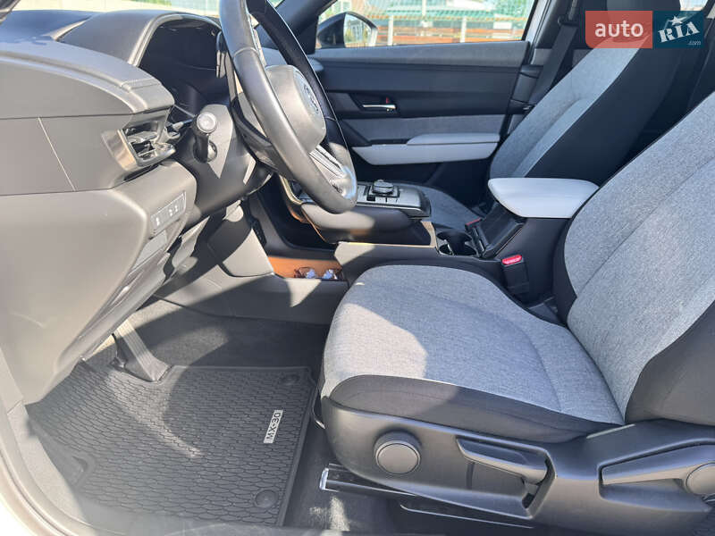 Внедорожник / Кроссовер Mazda MX-30 2021 в Киеве