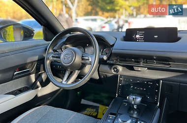 Позашляховик / Кросовер Mazda MX-30 2020 в 