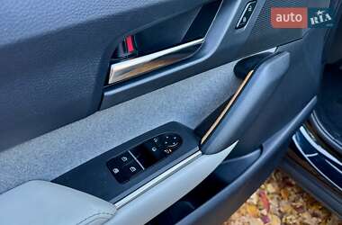 Внедорожник / Кроссовер Mazda MX-30 2021 в 