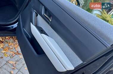 Внедорожник / Кроссовер Mazda MX-30 2021 в 