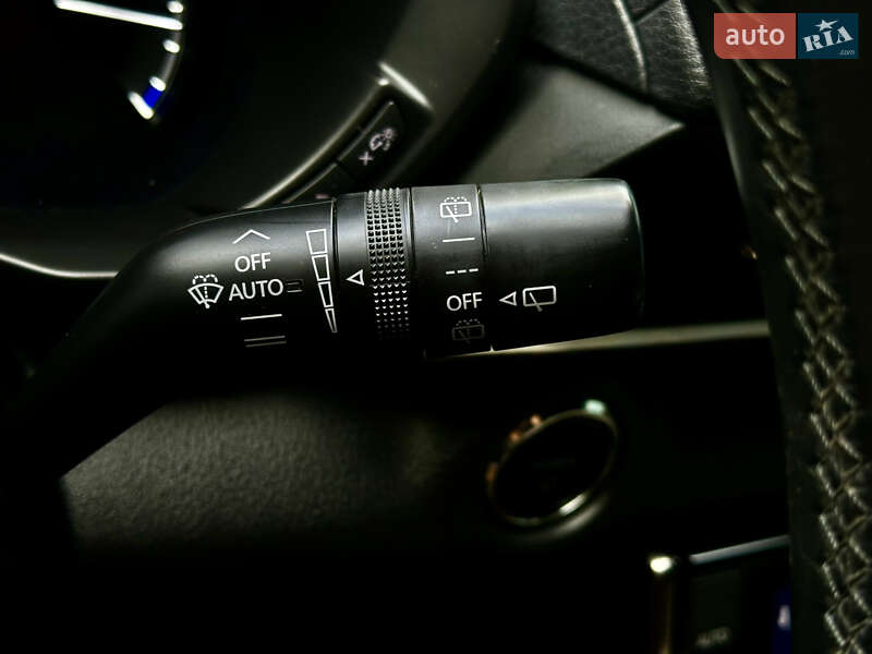 Позашляховик / Кросовер Mazda MX-30 2021 в Івано-Франківську