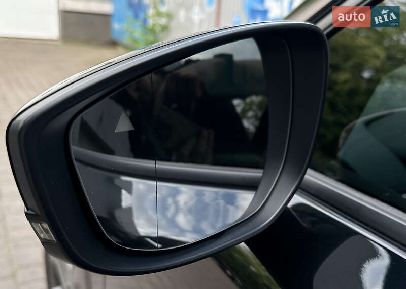 Позашляховик / Кросовер Mazda MX-30 2021 в Івано-Франківську