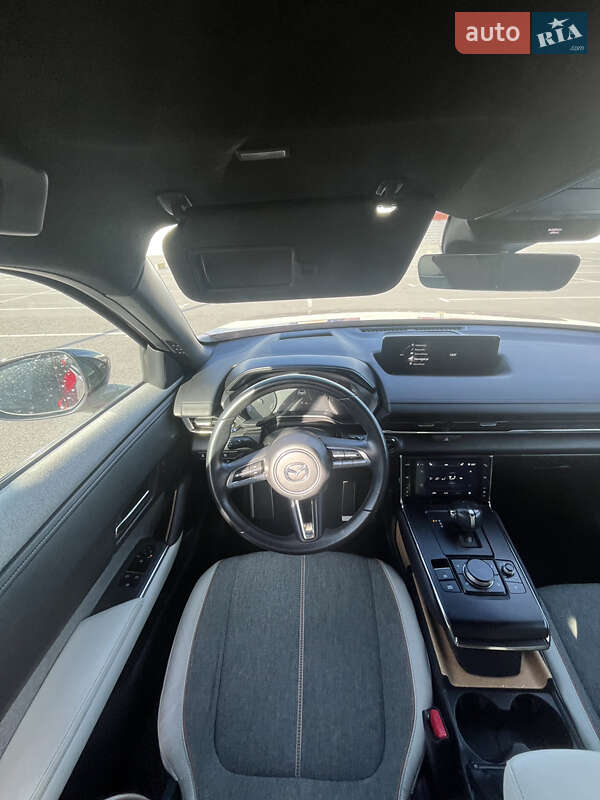 Позашляховик / Кросовер Mazda MX-30 2020 в Львові