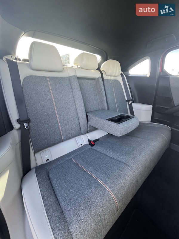 Позашляховик / Кросовер Mazda MX-30 2020 в Львові