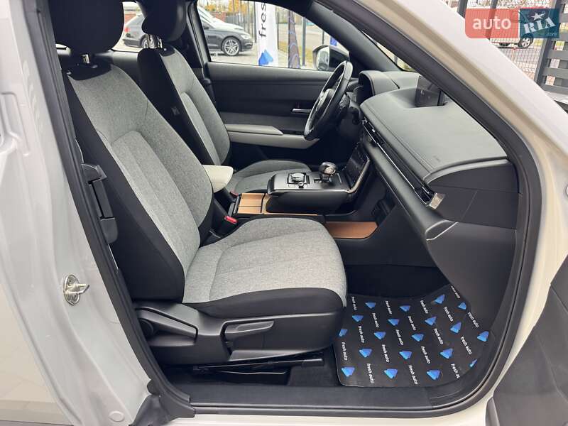 Внедорожник / Кроссовер Mazda MX-30 2021 в Ровно