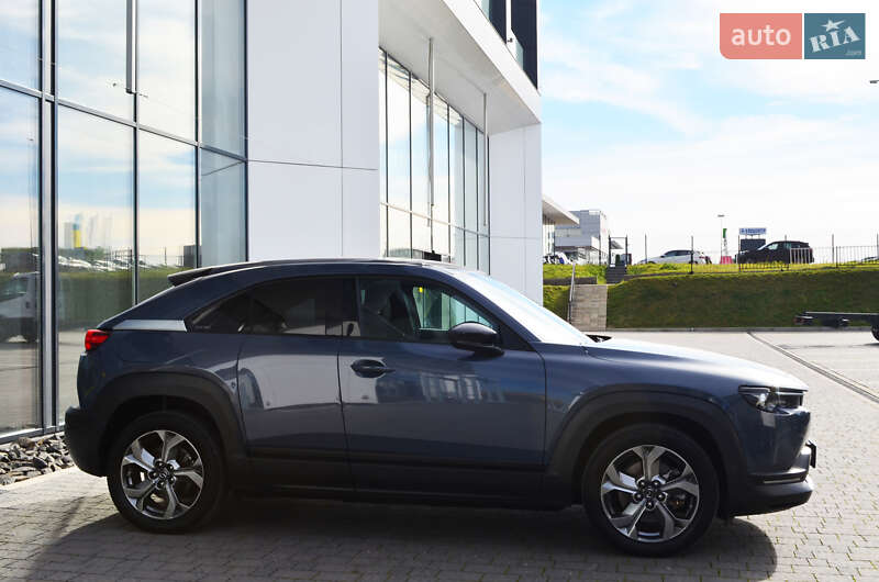 Позашляховик / Кросовер Mazda MX-30 2020 в Львові
