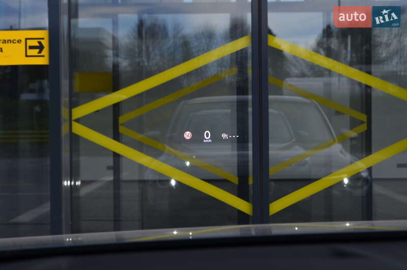 Позашляховик / Кросовер Mazda MX-30 2020 в Львові