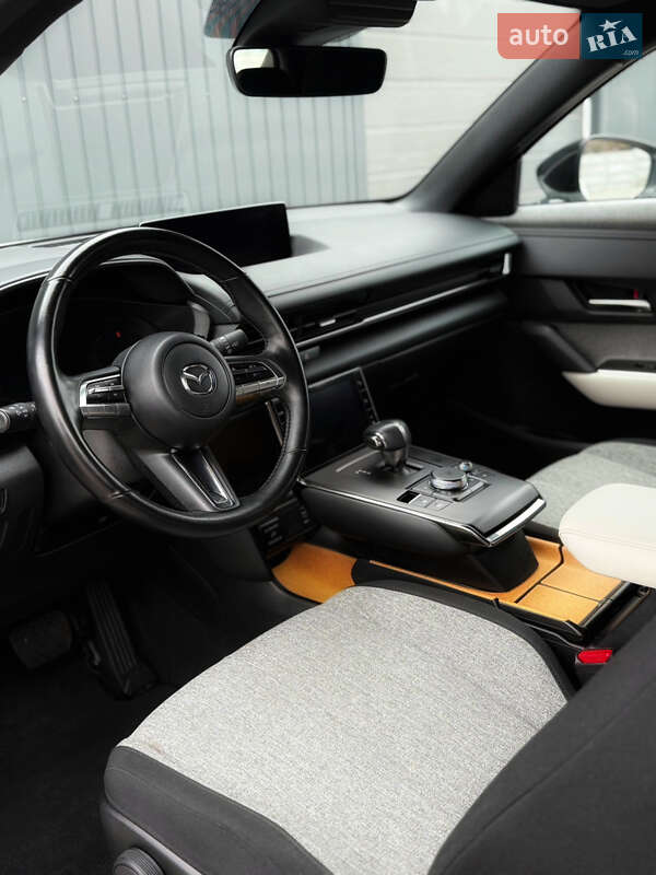 Внедорожник / Кроссовер Mazda MX-30 2021 в Кривом Роге