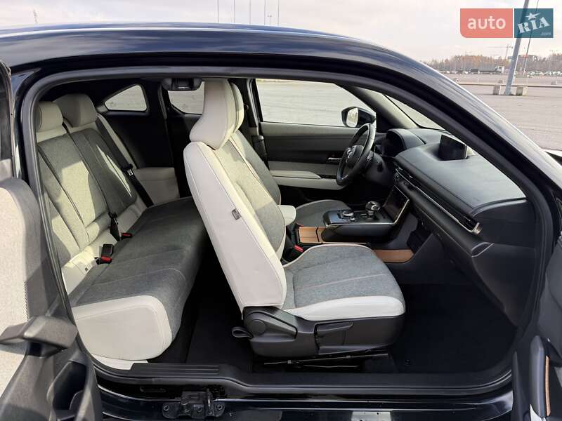 Позашляховик / Кросовер Mazda MX-30 2021 в Львові