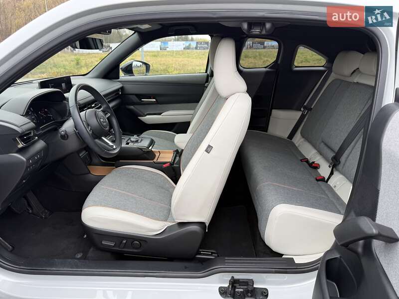 Внедорожник / Кроссовер Mazda MX-30 2021 в Львове