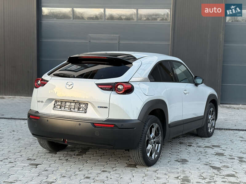 Внедорожник / Кроссовер Mazda MX-30 2020 в Городке