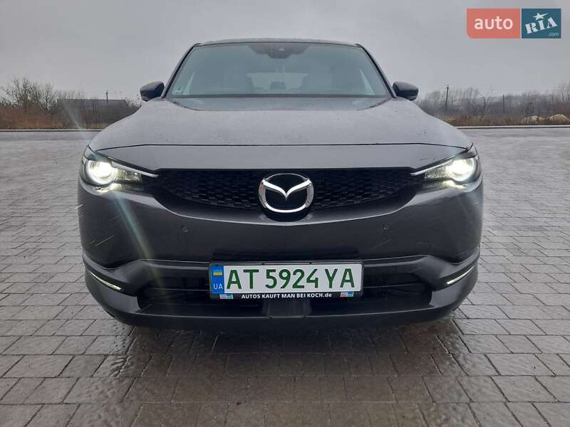 Позашляховик / Кросовер Mazda MX-30 2020 в Тлумачі