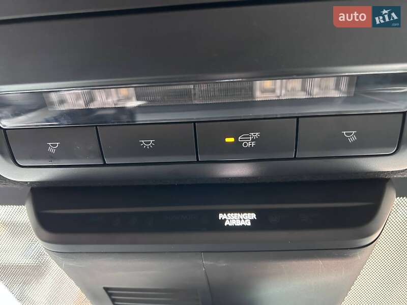 Позашляховик / Кросовер Mazda MX-30 2020 в Тлумачі