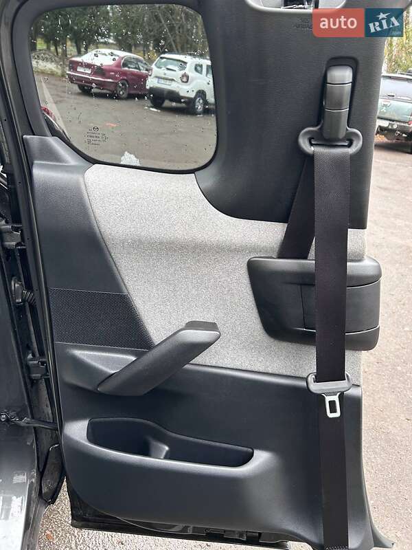 Позашляховик / Кросовер Mazda MX-30 2020 в Тлумачі