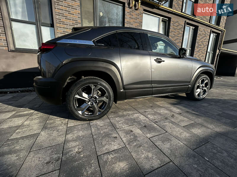 Внедорожник / Кроссовер Mazda MX-30 2021 в Львове