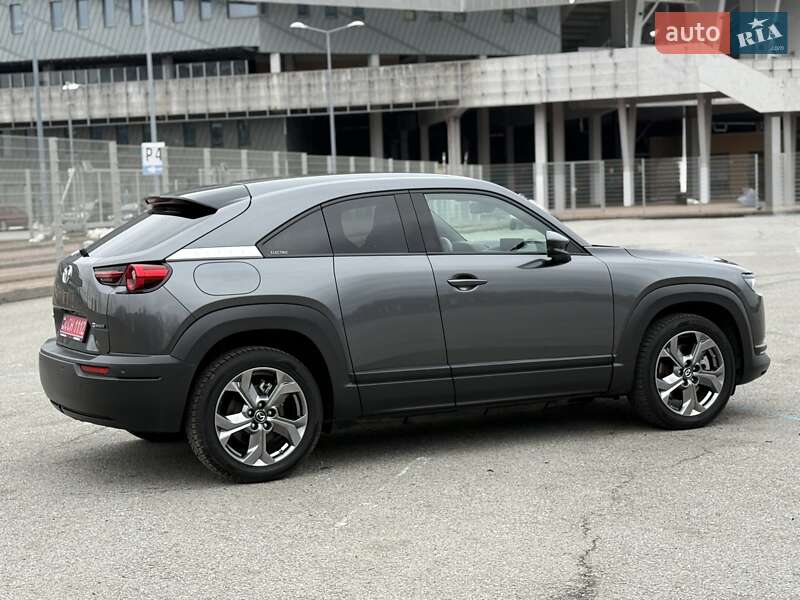 Внедорожник / Кроссовер Mazda MX-30 2021 в Львове