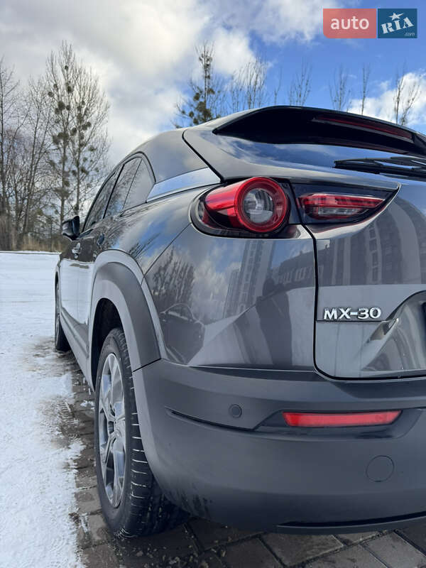 Позашляховик / Кросовер Mazda MX-30 2020 в Луцьку