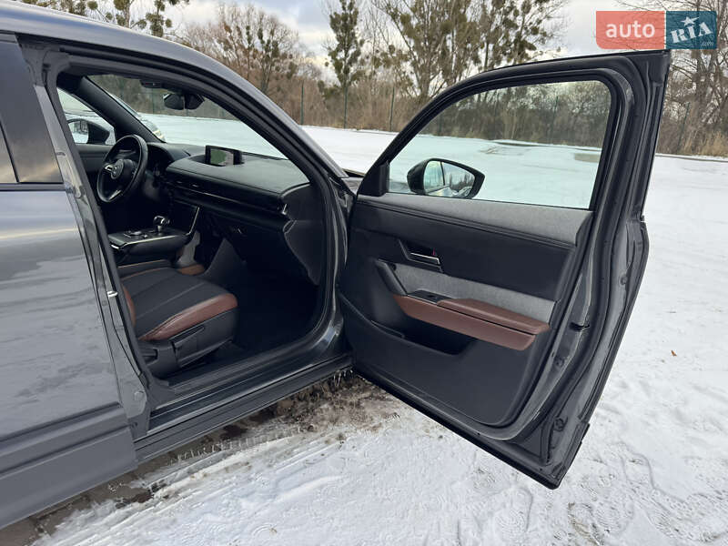 Позашляховик / Кросовер Mazda MX-30 2020 в Луцьку