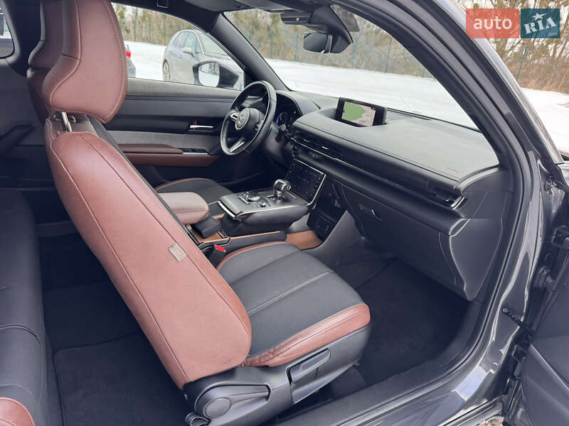 Позашляховик / Кросовер Mazda MX-30 2020 в Луцьку