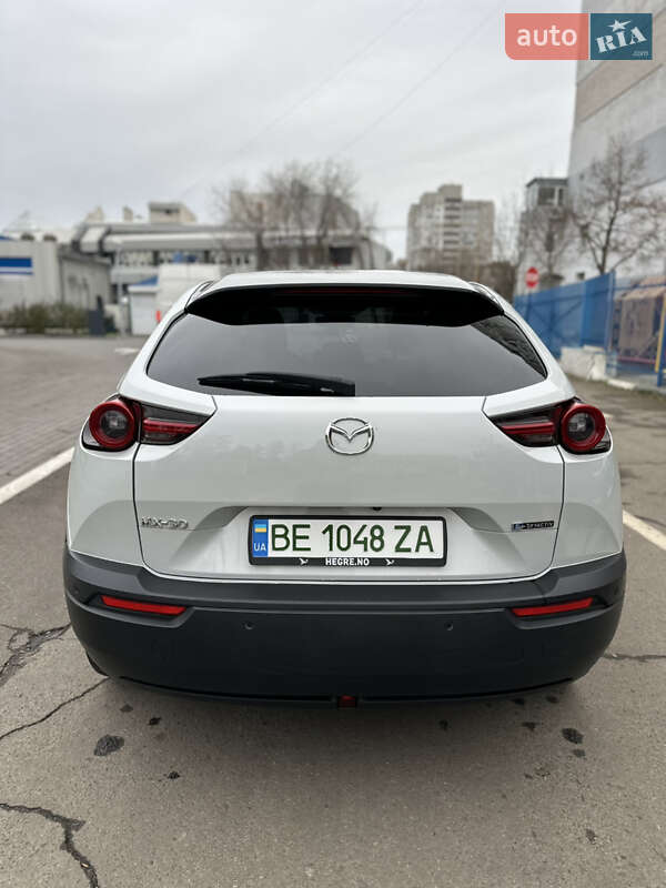Внедорожник / Кроссовер Mazda MX-30 2020 в Николаеве