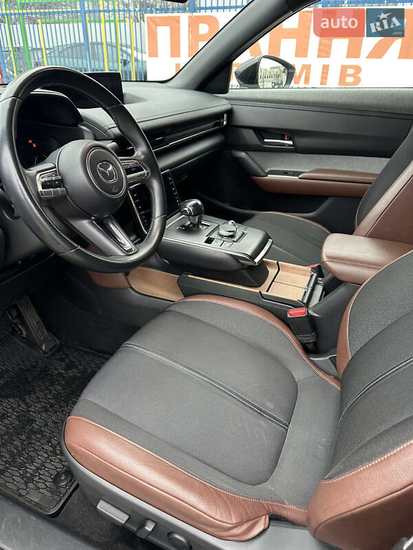 Внедорожник / Кроссовер Mazda MX-30 2020 в Николаеве