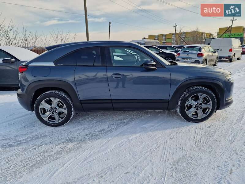 Внедорожник / Кроссовер Mazda MX-30 2020 в Виннице