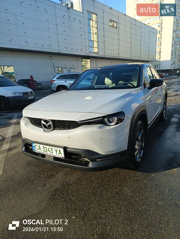 Внедорожник / Кроссовер Mazda MX-30 2020 в Черкассах