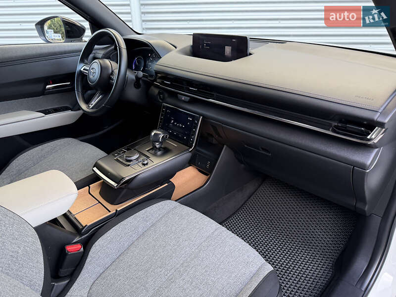 Внедорожник / Кроссовер Mazda MX-30 2020 в Ровно фото 26 Внедорожник / Кроссовер Mazda MX-30 2020 в Ровно