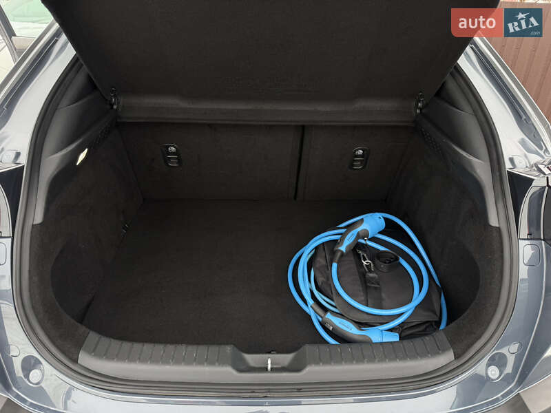 Внедорожник / Кроссовер Mazda MX-30 2020 в Виннице