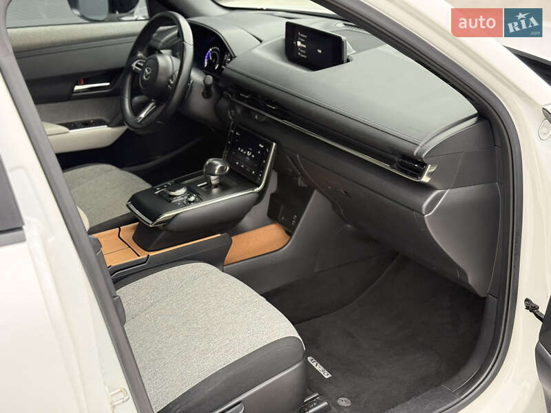 Внедорожник / Кроссовер Mazda MX-30 2021 в Броварах